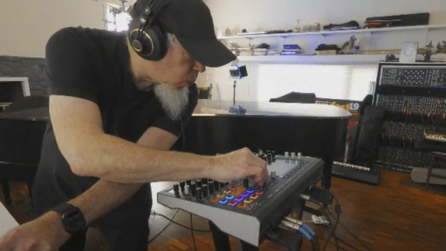 DREAM THEATER Keyboardist JORDAN RUDESS Shares New Livestream - "Checking Out The Waldorf Iridium Synth"