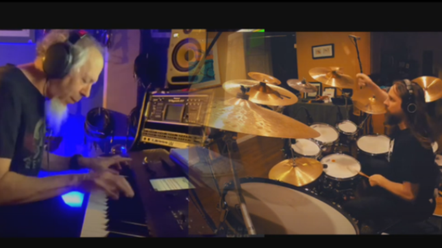 DREAM THEATER Keyboardist JORDAN RUDESS Teases SNOWBALL PROJECT With Drummer MARCO MINNEMANN (Video)
