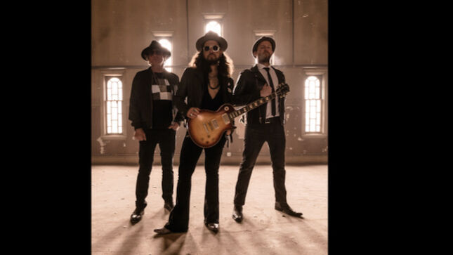 DUSTIN DOUGLAS & THE ELECTRIC GENTLEMEN - Blues Rock Power Trio Releases "Broken" Single And Music Video