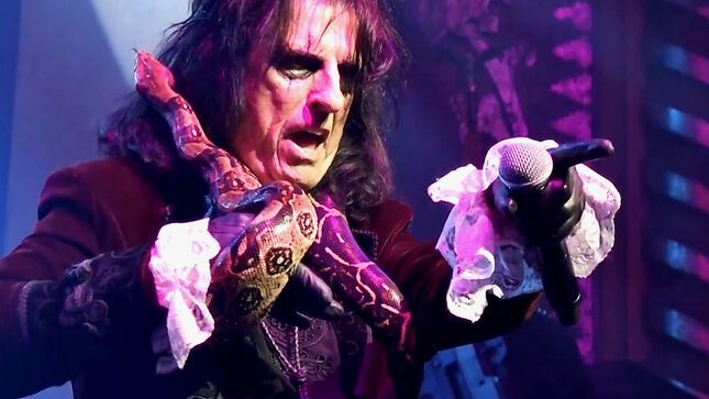 ALICE COOPER, THE DOORS Featured In Documentary About Toronto's Rock & Roll Revival Festival