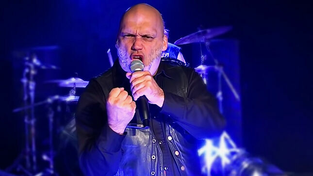 BLAZE BAYLEY - "The People That Hated Me For Being In IRON MAIDEN, I Hope They Still Hate Me Because Then At Least I'm Something"