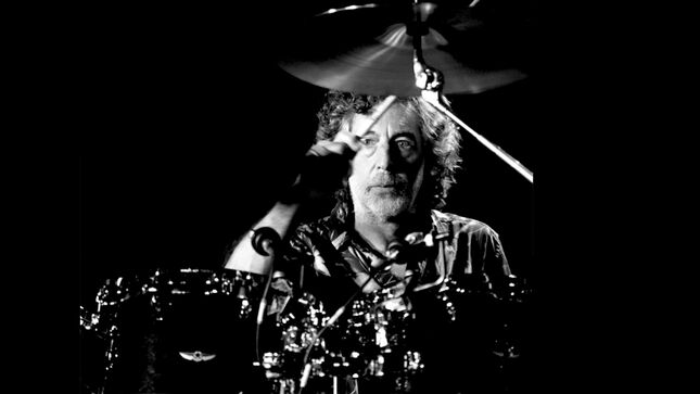 POTTER'S DAUGHTER - Prog Ensemble Join Forces With Drum Legend SIMON PHILLIPS For New Full-Length, Close To Nearby, Out In September