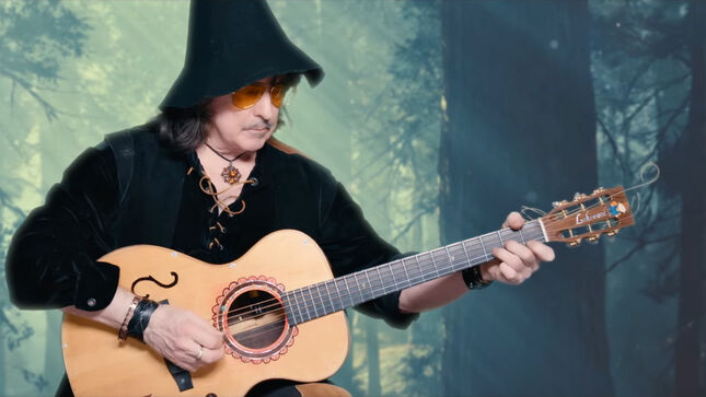 BLACKMORE'S NIGHT Debut "Four Winds" Music Video