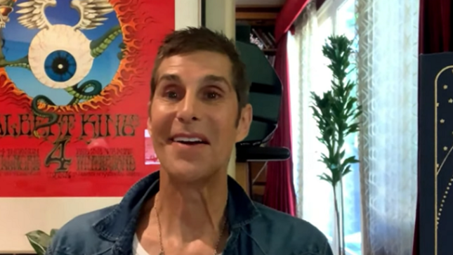 PERRY FARRELL - "I Love The Guys In JANE'S ADDICTION And I Wanna Record With Them" 