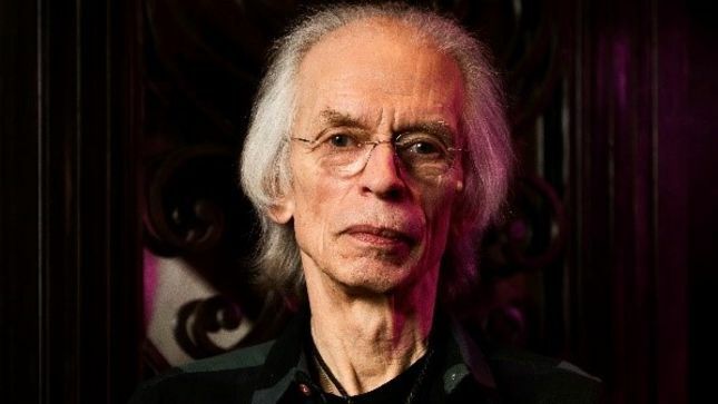 YES Guitarist STEVE HOWE Looks Back On His Time With ASIA - "You Can Never Underestimate The Beauty And Power Of That First Album"