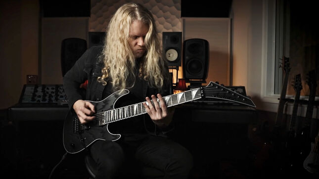 ARCH ENEMY Guitarist JEFF LOOMIS Breaks Down NEVERMORE Classic "Born" In New Instructional Video