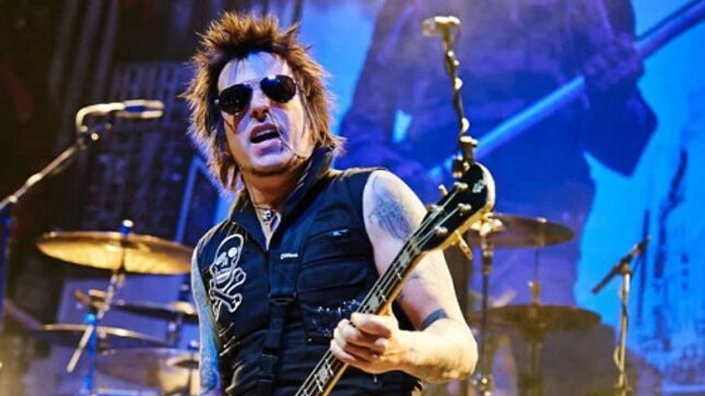 SKID ROW Bassist RACHEL BOLAN - "I Honestly Don’t Know What Hurt Worse, The Appendicitis Or Missing A Show"