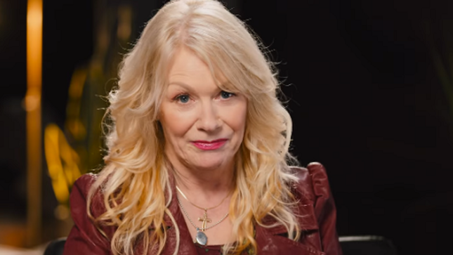 HEART's NANCY WILSON Guests On The Conversation With Aly & AJ; Video