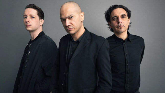 DANKO JONES Talks Making Of New Power Trio Album - "It Was JC Who Said We Should Do The Record; I Really Didn't Want To" (Video)