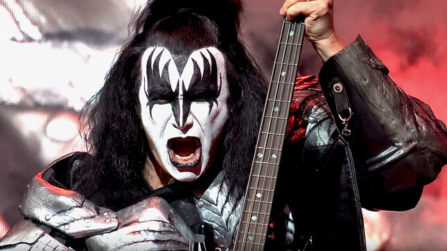 KISS’ GENE SIMMONS Talks Art Gallery Debut – “Dive Into The Deep End And See What You Can Come Up With”