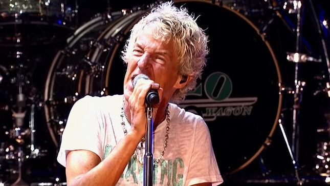 REO SPEEDWAGON Cancel This Weekend's Shows - "Members Of The Touring Family Tested Positive"