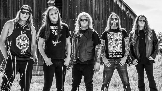 EXODUS Drummer TOM HUNTING On Home Studio Recordings For New Album - "I Was Stapling Pieces Of Fabric To The Ceiling To Try And Get Those Sound Waves Right For The Cymbals Crashing"; Audio