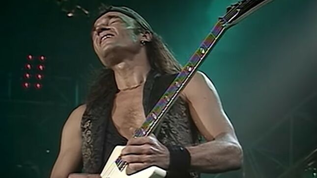 SCORPIONS Perform “Rock You Like A Hurricane” Live In Mexico City 1994; Video