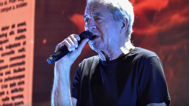 DEEP PURPLE Frontman IAN GILLAN On Possibility Of Reuniting With Guitarist RITCHIE BLACKMORE - "It Would Be A Circus And A Distraction To Everything We're Doing"