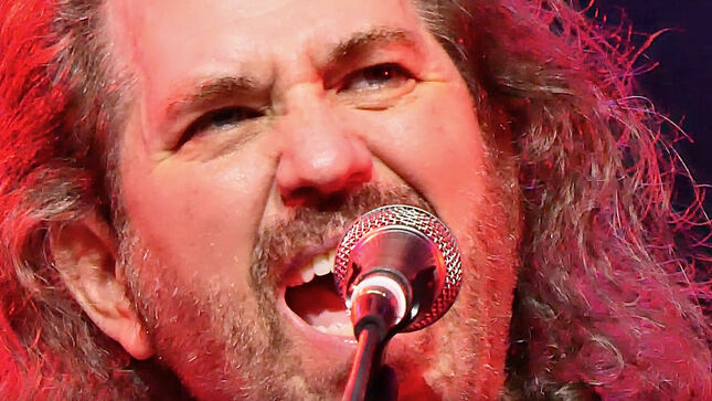 Producer BEAU HILL Says KIP WINGER Is "The Strongest" Singer He's Ever Worked With; Audio