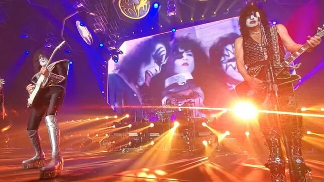KISS – “Do You Love Me?” Finale Video Streaming 
