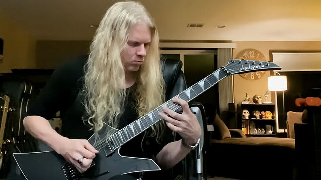 ARCH ENEMY Guitarist JEFF LOOMIS Dives Into Chorus Riff Of NEVERMORE's "Born"; Video