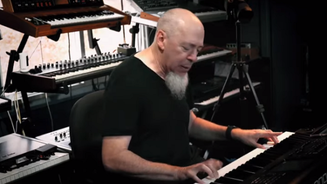 DREAM THEATER Keyboardist JORDAN RUDESS Takes New Syntronik 2 Synthesizer For A Test Drive