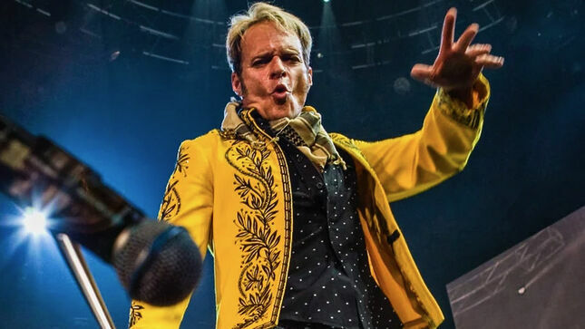 DAVID LEE ROTH Comments On Las Vegas Residency Cancellation - "It's Not About Me Anymore"