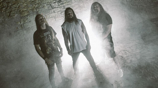 MISFIRE - Chicago Old-School Thrash Trio To Release Sympathy For The Ignorant Debut Via MNRK Heavy; 