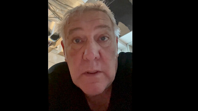 RUSH Guitarist ALEX LIFESON - "I Need A Shower, And I'm Starving"; Video