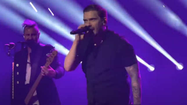 SHINEDOWN Performs "Planet Zero" Live For The First Time, Fan-Filmed Video