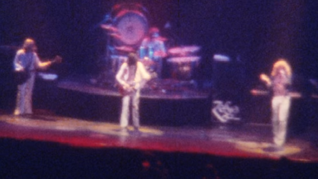 LED ZEPPELIN - Previously Unseen Live 8mm Film Footage From 1977 New York City Show Streaming
