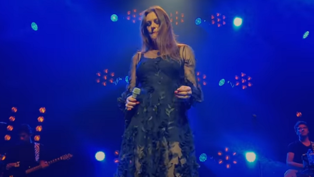 NIGHTWISH Vocalist FLOOR JANSEN Shares Pro-Shot Performance Video Of 