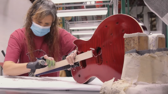 Gibson Guitars Presents: Making Of The SLASH Les Paul Standard Limited 4 Album Edition