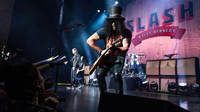 SLASH - "I'm Always Nervous Before Shows; It's A Combination Of Anticipation And Performance Anxiety"