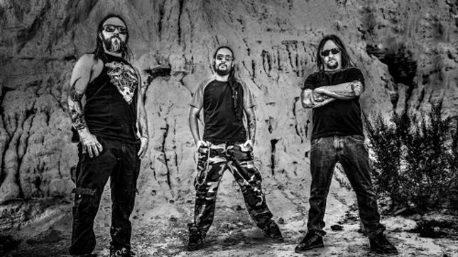 CLAUSTROFOBIA Shares Their Version Of PANTERA’s “Strength Beyond Strength” - In Portuguese!