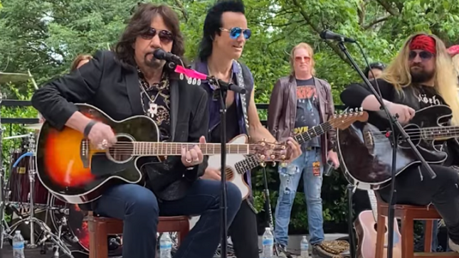 ACE FREHLEY Performs "2000 Man" Acoustic At Creatures Fest 2022 (Video)