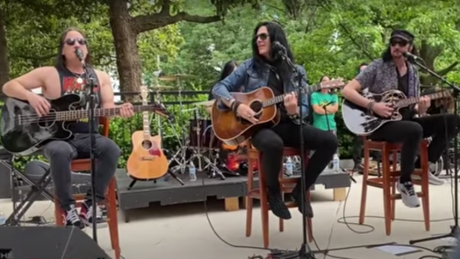 BRUCE KULICK Performs Acoustic KISS Set With TODD KERNS, ZACH THRONE And BRENT FITZ At Creatures Fest 2022 (Video)