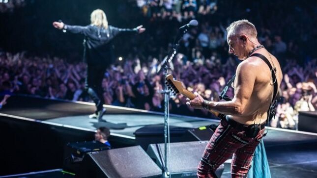 DEF LEPPARD Guitarist PHIL COLLEN - "We've Been Able To Grow As Studio Musicians So That We Can Feed This Habit Of Being A Live Band"