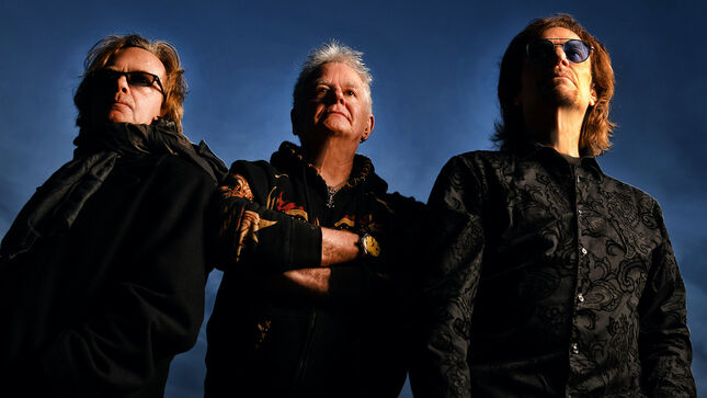 Between A Rock And A Prog Place: SAGA's IAN CRICHTON – “The SIX BY SIX Band Is More Rock-Prog-Psychedelic”