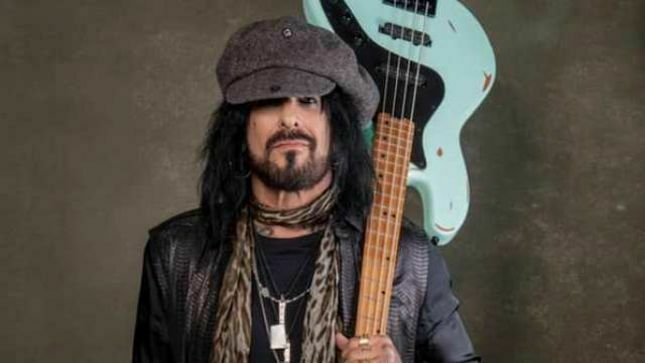 MÖTLEY CRÜE Bassist NIKKI SIXX On The Current State Of Rock N' Roll - "It's Extremely Overproduced In A Lot Of Cases; I Miss Some Of The Slop"