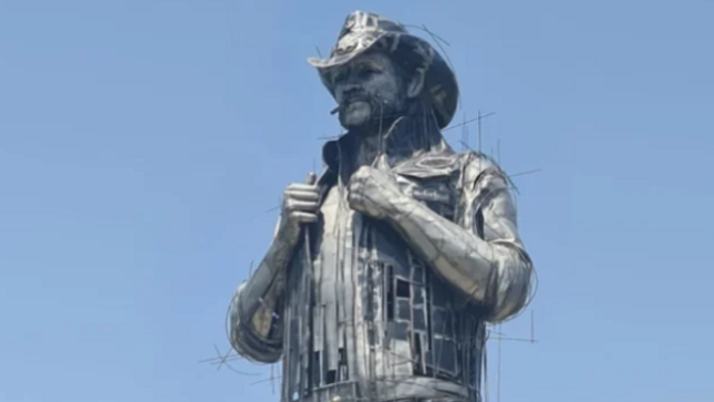 MOTÖRHEAD - Hellfest 2022 Unveils Massive New Statue In Tribute To LEMMY