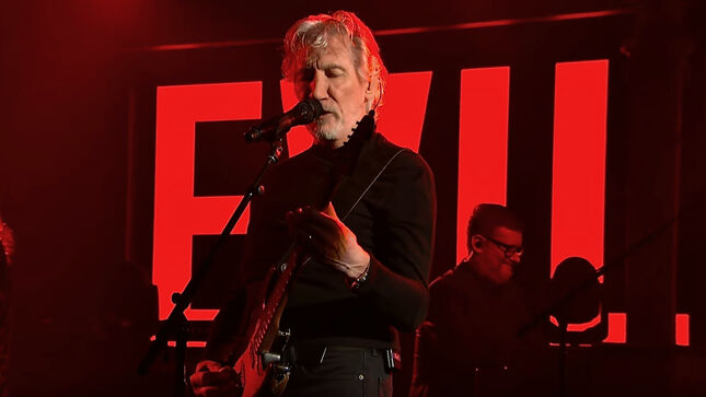 ROGER WATERS Performs Medley Of Songs From PINK FLOYD's The Wall On The Late Show With Stephen Colbert; Video