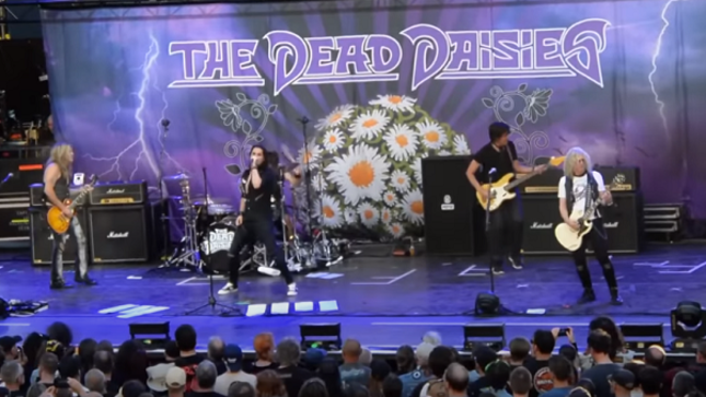 THE DEAD DAISIES Perform DEEP PURPLE's "Mistreated" With Temporary Vocalist DINO JELUSICK For The First Time (Video)