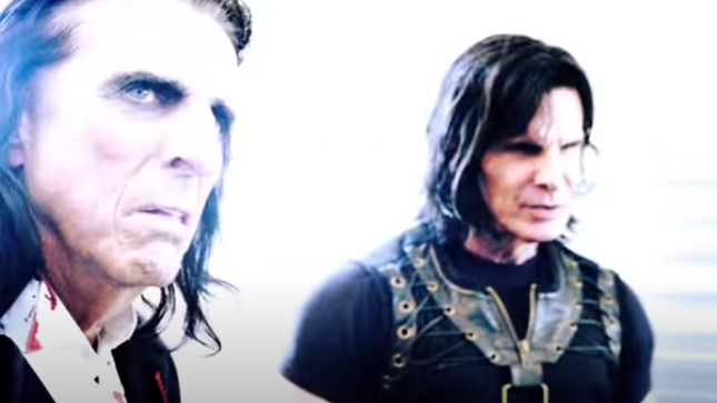 KANE ROBERTS Talks Rejoining ALICE COOPER's Band - "The Call Came Out Of Nowhere"