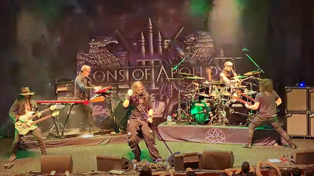 SONS OF APOLLO - Fan-Filmed Video Of Entire Rio de Janeiro Show Streaming; ANGRA Bassist FELIPE ANDREOLI Fills In For BILLY SHEEHAN