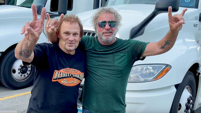 SAMMY HAGAR & THE CIRCLE Producer DAVE COBB Told MICHAEL ANTHONY, "Mikey, I Want To Hear Those VAN HALEN Vocals; Video
