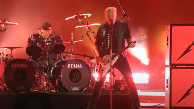 METALLICA - Pro-Shot Video Of Eight Song Set At 2022 Global Citizen Festival Streaming