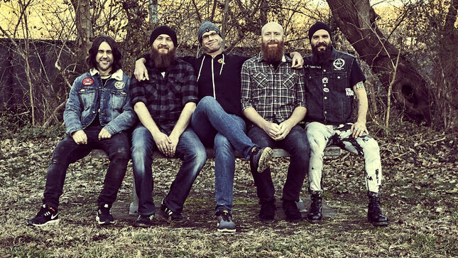 Elk Collides With KILLSWITCH ENGAGE Tour Bus - "My Deepest Sympathies To Anyone Who’s Lost A Loved One Or Had To Suffer Because The Road Came To Collect," Says JESSE LEACH