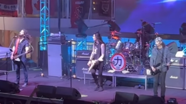 BRUCE KULICK Performs Crazy Nights Medley, Revenge Album Hits And More On KISS Kruise XI; Fan-Filmed Video Streaming