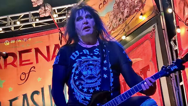 Watch W.A.S.P. Sold Out Crowd Sing “I Wanna Be Somebody” In Pennsylvania