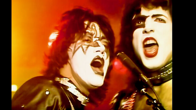 ACE FREHLEY Did KISS "A Favour" By Appearing In "I Love It Loud" Video - "That Was A Mistake... He Didn't Know The Song And Had To Fake His Way Through The Entire Thing," Says GENE SIMMONS