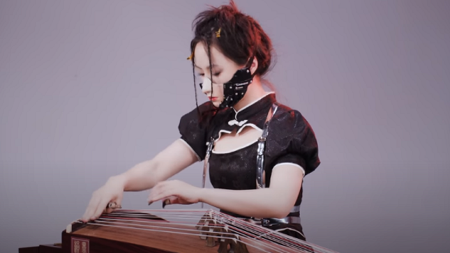 AC/DC Classic "Thunderstruck" Gets Cover Treatment On Chinese Guzheng By MOYUN (Video)