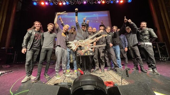  STEVE VAI Wraps Up Inviolate US Tour In Los Angeles - "This Tour Went So Beautifully; It Was Like a Gift From Heaven For Everybody In The Band And Crew" (Video)