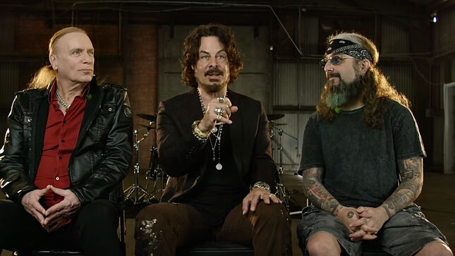 THE WINERY DOGS Discuss Writing Process For New Song "Xanadu" - "I Stayed Up Late With A Bottle Of Red Wine," Says RICHIE KOTZEN (Video)